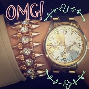 Large Gold boyfriend watch