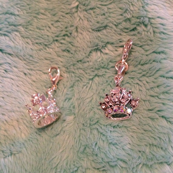 PRICE REDUCED WOW!!! Set of Crown charms!