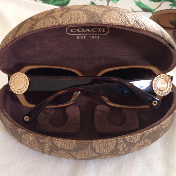 💯authentic coach sunglasses - Picture 1 of 2