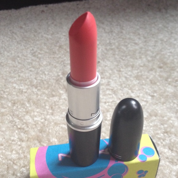Mac "Quick Zizzle" Shop Mac collection lipstick 💥 - Picture 4 of 4
