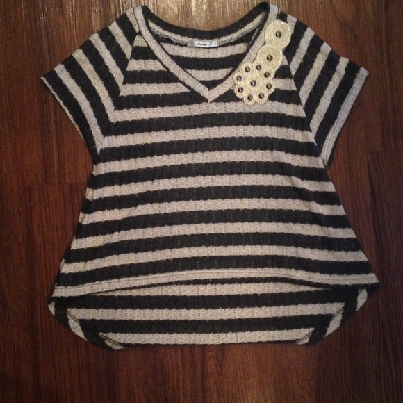 Striped knitted top
