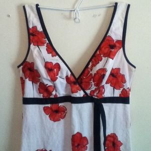 Size 5 cute dress pink flowers black ribbon v neck