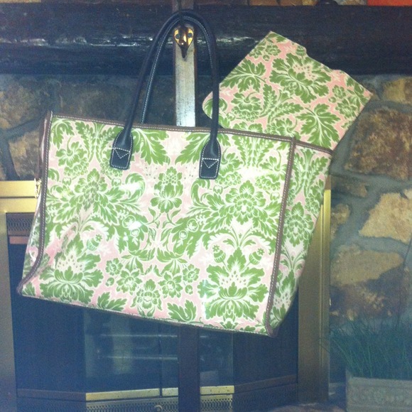 Large bag w/matching iPad sleeve. By Anna Griffin