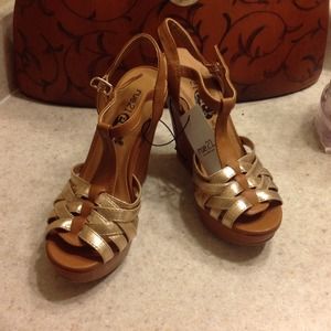 Party wedge sandal brown and gold color design.