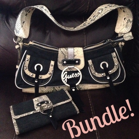 Bundle! GUESS shoulder bag & matching wallet