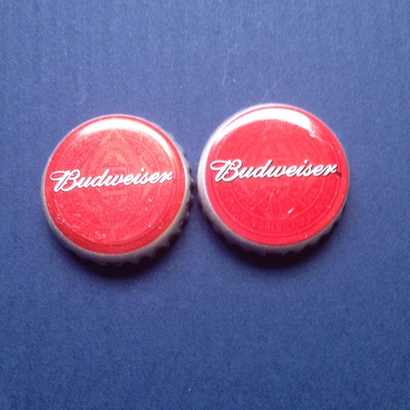 Budweiser Beer Bottle Cap Earrings. - Picture 1 of 1