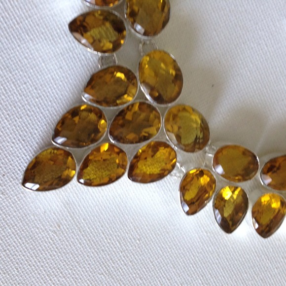 Yellow stones gemstones necklace - Picture 3 of 4