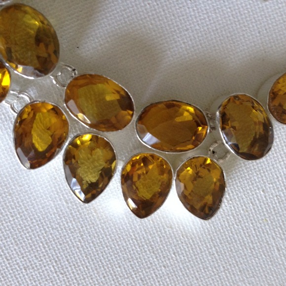 Yellow stones gemstones necklace - Picture 4 of 4