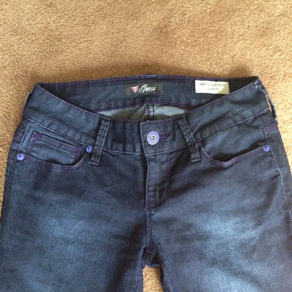 >>SOLD<<Guess jeans (Sarah fit) - Picture 2 of 4