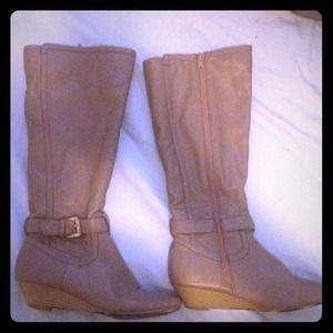 Fall boots from JustFab.com