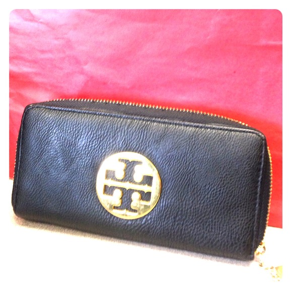 Tory Burch wallet