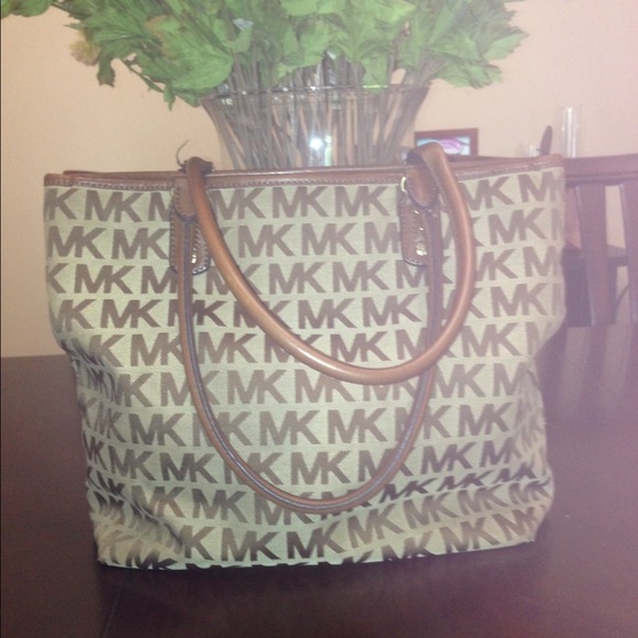 Authentic Michael Kors