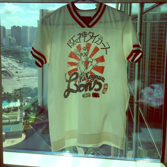 Men size T shirt !