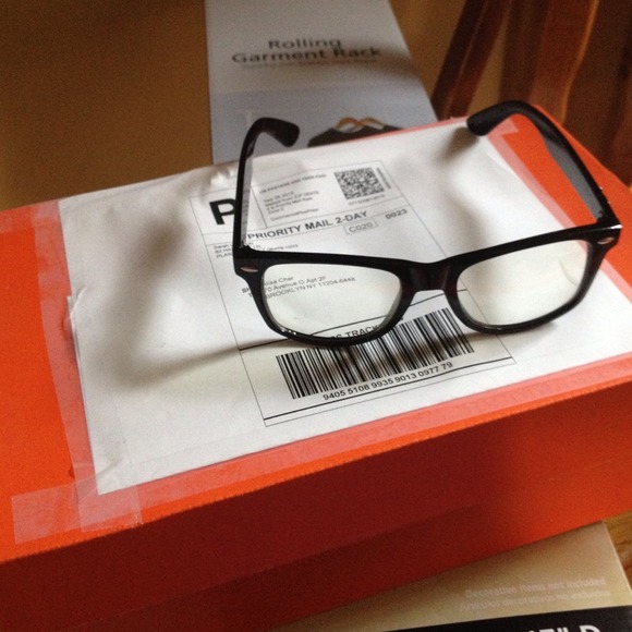 Shipped glasses