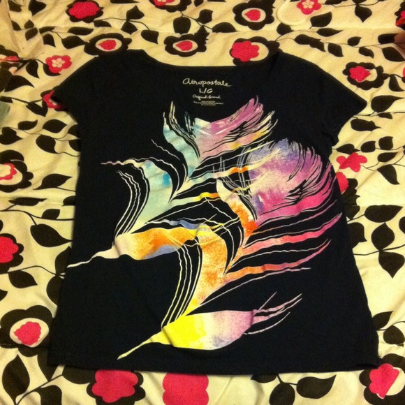 Aeropostale graphic tee
