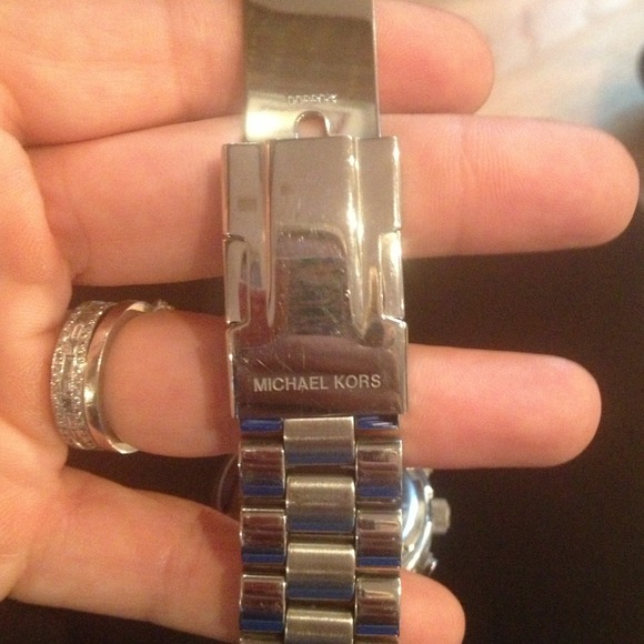 Michael Kors runway chronograph silver watch - Picture 2 of 4