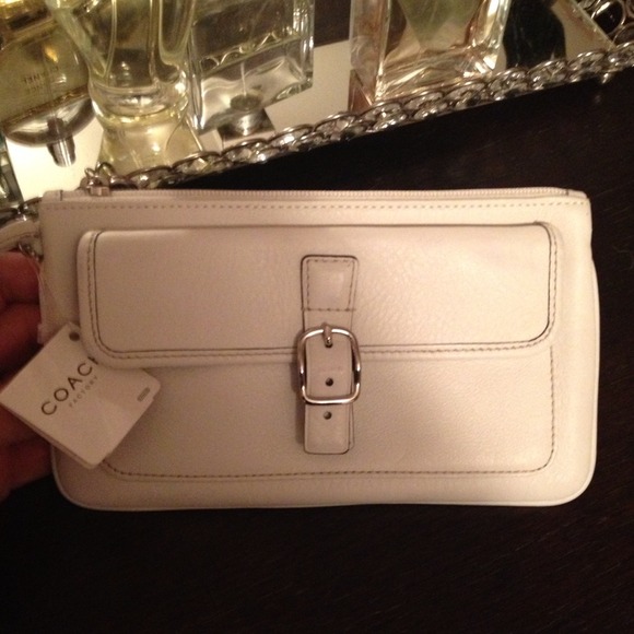 Michael Kors runway chronograph silver watch - Picture 4 of 4