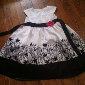 Children's dress