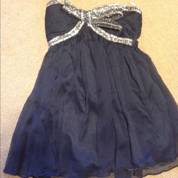 🎉HOST PICK🎉 lovely modcloth dress (NAVY) SOLD - Picture 2 of 3