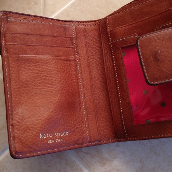 Kate Spade Wallet - Picture 2 of 2