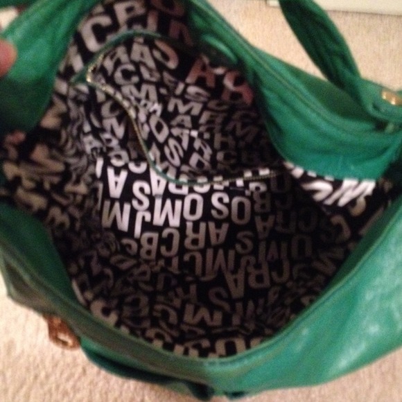 SOLD!!!! π― Authentic Marc Jacobs purse - Picture 3 of 4