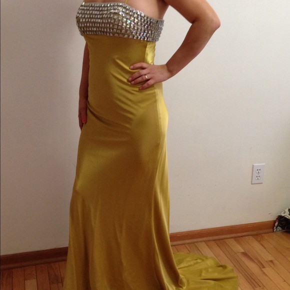 Trade 2 Dresses