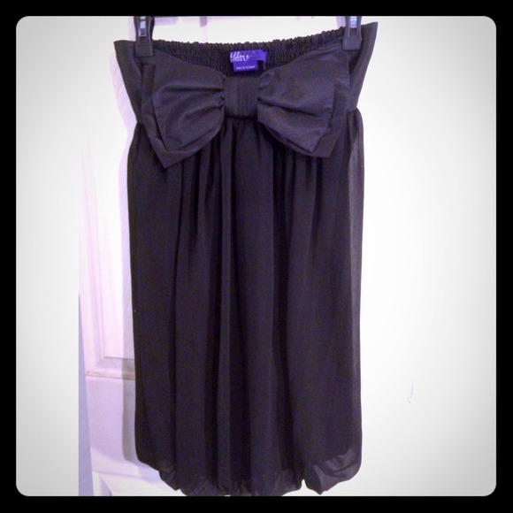 Black strapless dress with bow🎀 - Picture 1 of 1