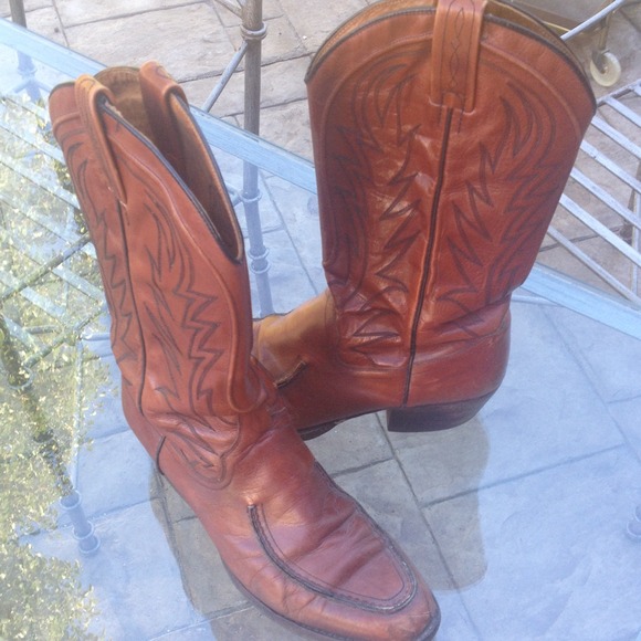 Sold! - Picture 4 of 4