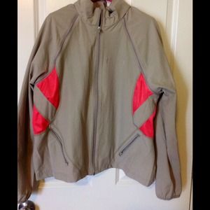 Vented under Sleeves & they zip off NWOT