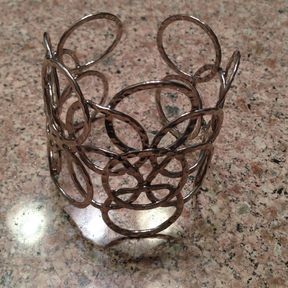 Jewelry - Silver Bangle