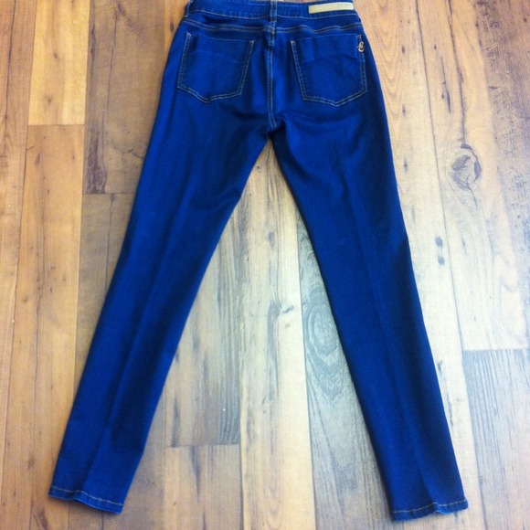 SOLD LOCALLY 🎉Host Pick🎉Ecsada Sport Jeans - Picture 3 of 4