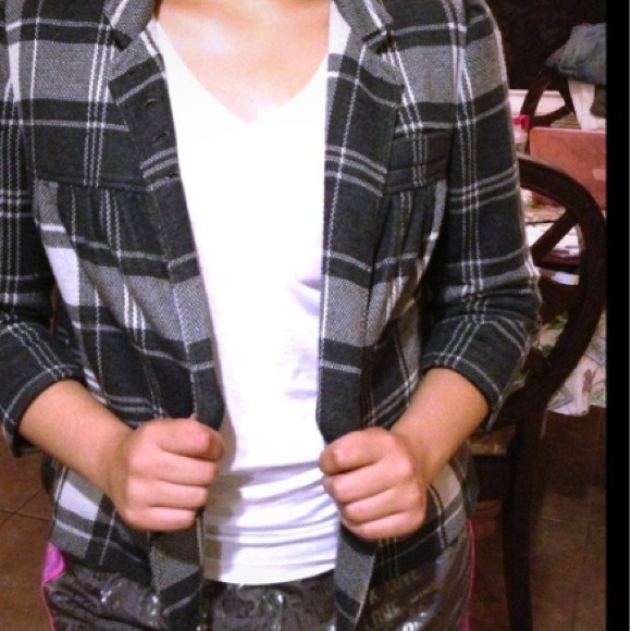 Bundle - Picture 2 of 2