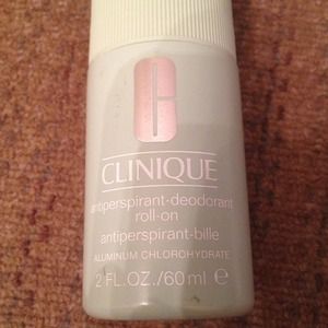 💢REDUCED💢 Clinique Roll On Deodorant