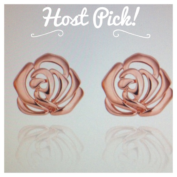 Jewelry - Rose gold plated rose studs