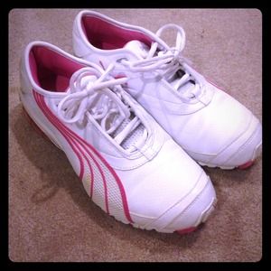 Puma "Cell" running sneakers. Size 8.5