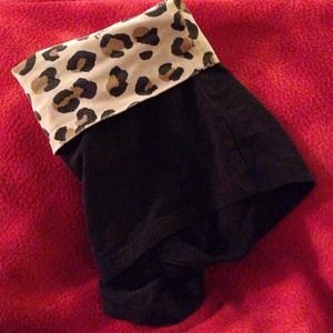 SOLD 😍  shipping for VS yoga