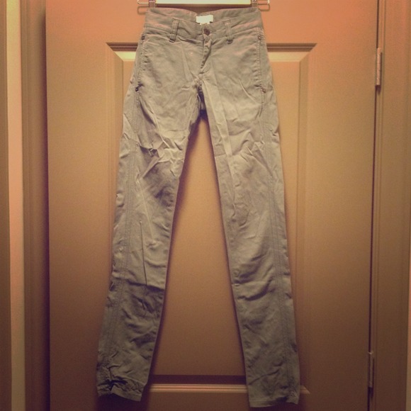 Diesel skinny pants in dark green. back buttons