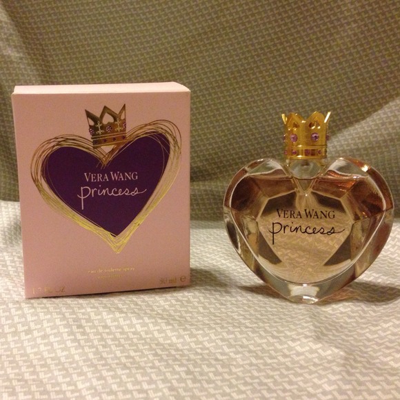 Vera Wang perfume