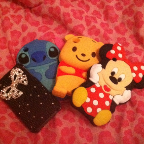 ❌SOLD BUNDLED❌ iPhone 3GS 3D phone case bundle