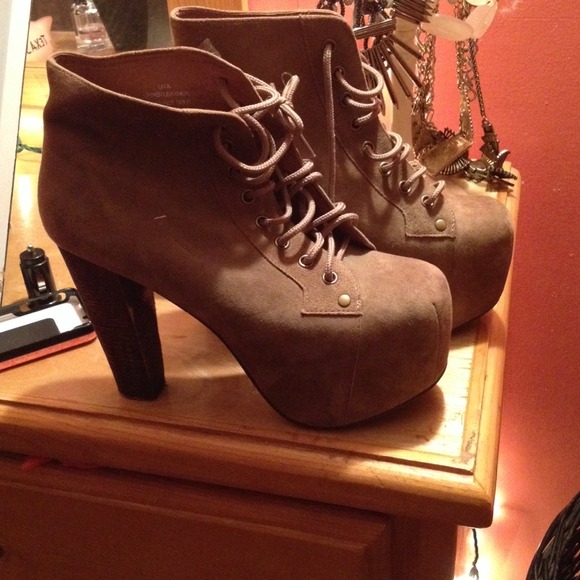 Jefrey Campbell Litas