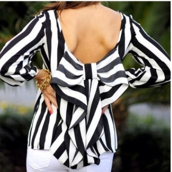 Tops - Black and white bow back top