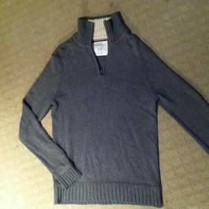 Aeropostale men's medium pull over sweater