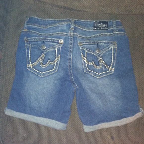 Wishful Park denim shorts - Picture 2 of 3