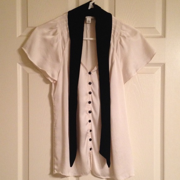 Banana Republic Silk Ivory Blouse