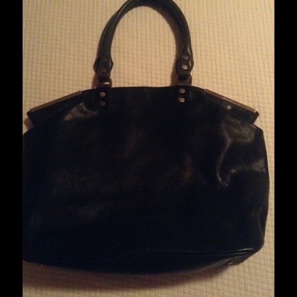 Gently used Kenneth Cole Bar Bender satchel