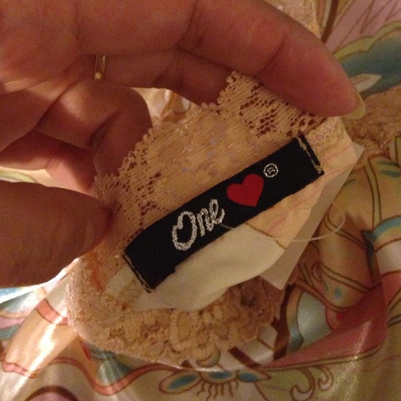 One luv - Picture 3 of 4