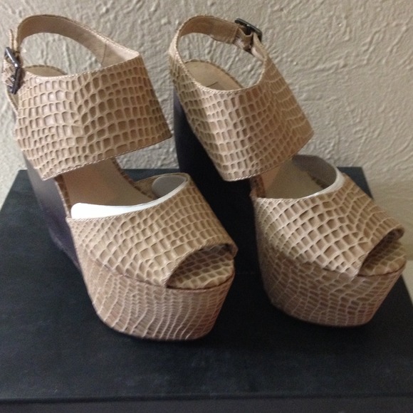 Sandals heel New
