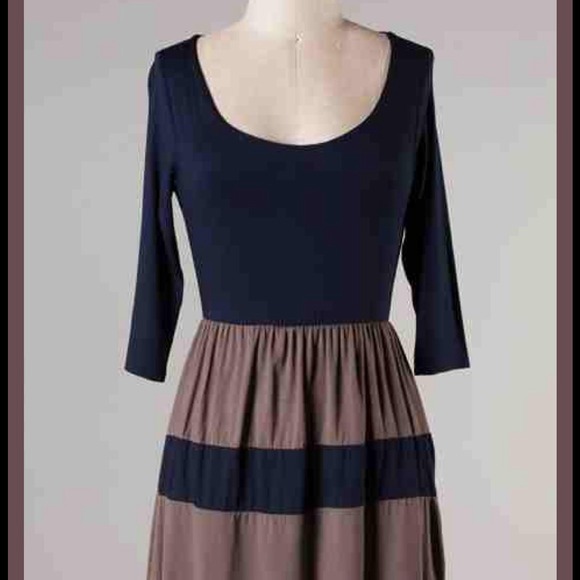 ❌❌SOLD❌❌Navy and Mocha Colorblock Dress