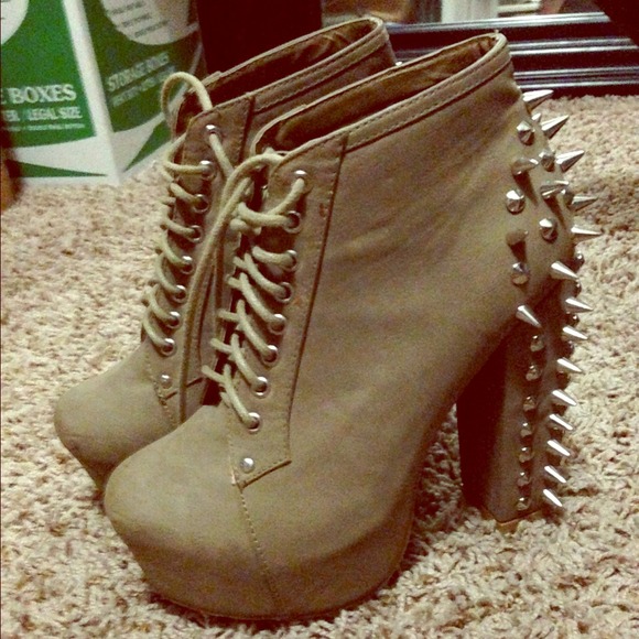 Jeffrey Campbell Boots - Jeffrey Campbell look alike lita