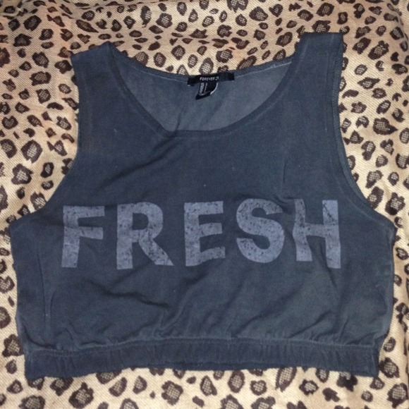 FRESH crop top - Picture 3 of 3